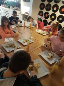 20181017 122114 (Copy)